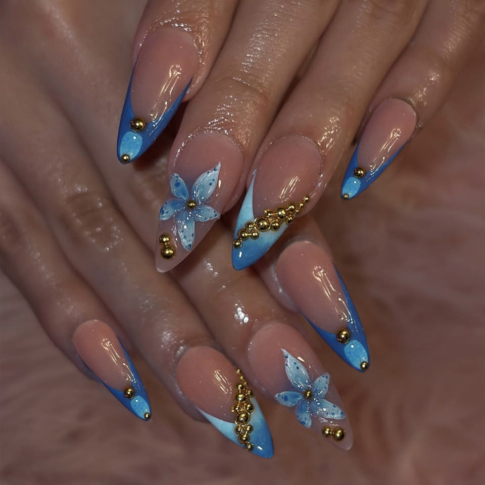 Nude fake nails with pink blue - Pressed Flower Art recension och pris